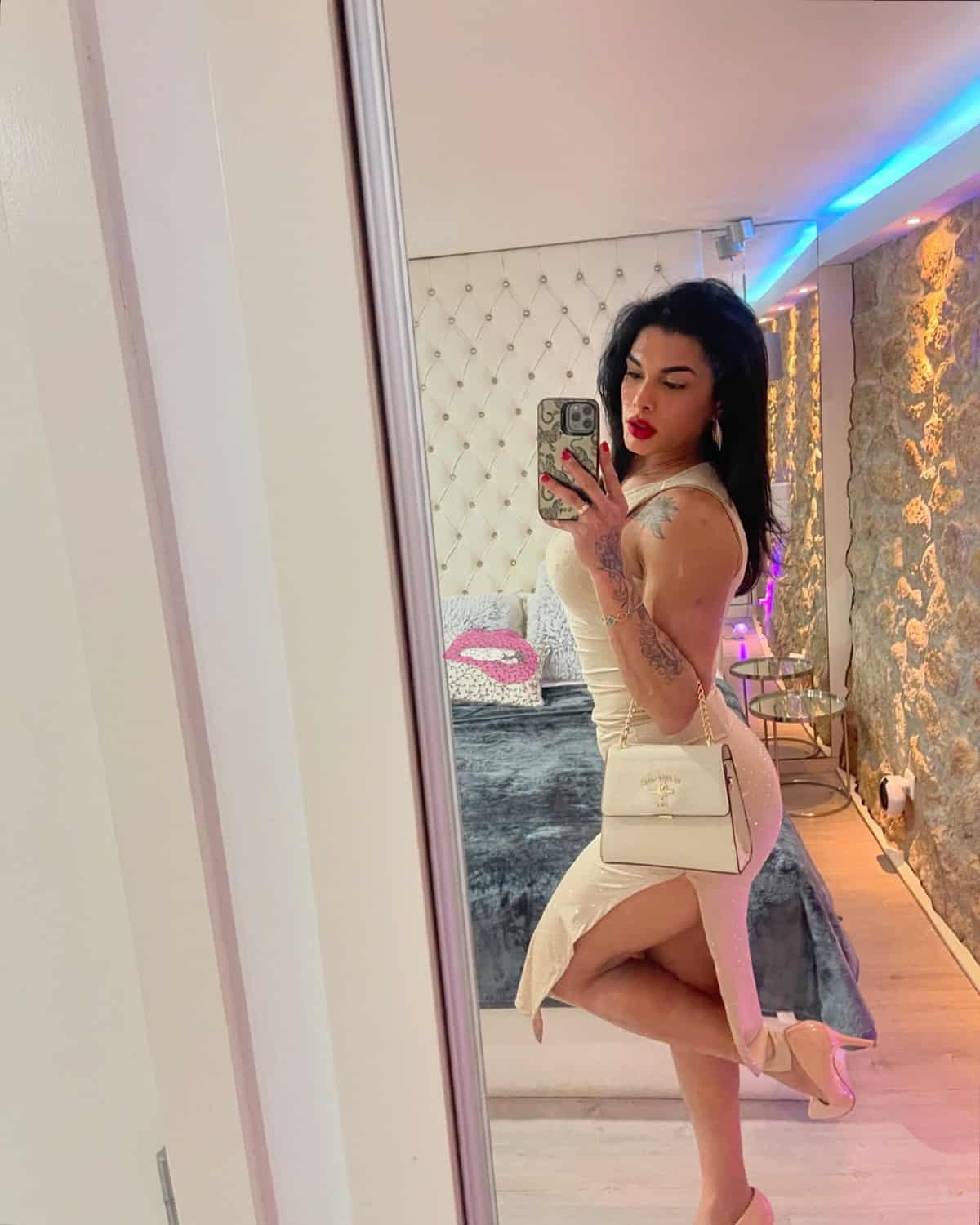 GIOVANNA BASTOS